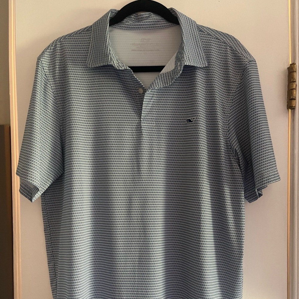 Vineyard Vines Men’s Golf shirt with mini golf tee pattern
